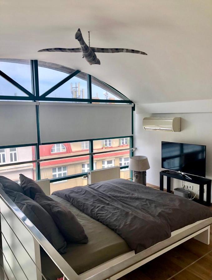 Romantic Studio With Jacuzzi Praga Exterior foto